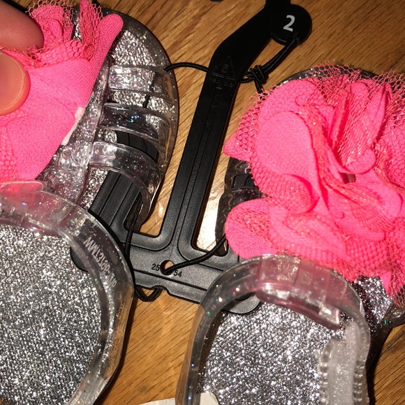 Gel shoes with flowers - Picture 3 of 3